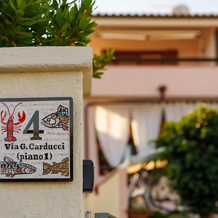 Figari Apartamento *